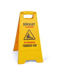 Señal de Piso Mojado en Turco e Inglés KZ101